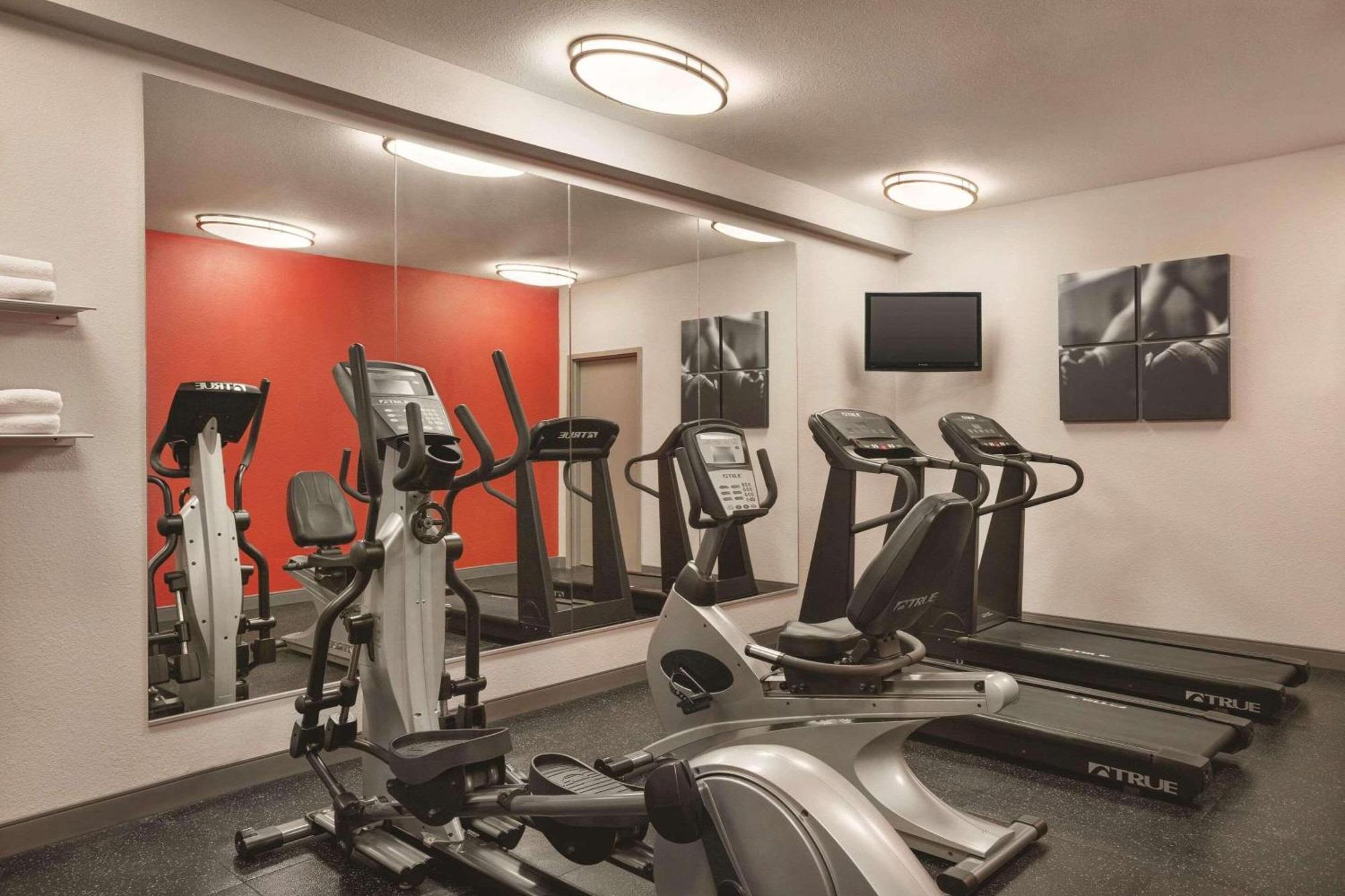 Country Inn & Suites By Radisson, Newnan, Ga מראה חיצוני תמונה