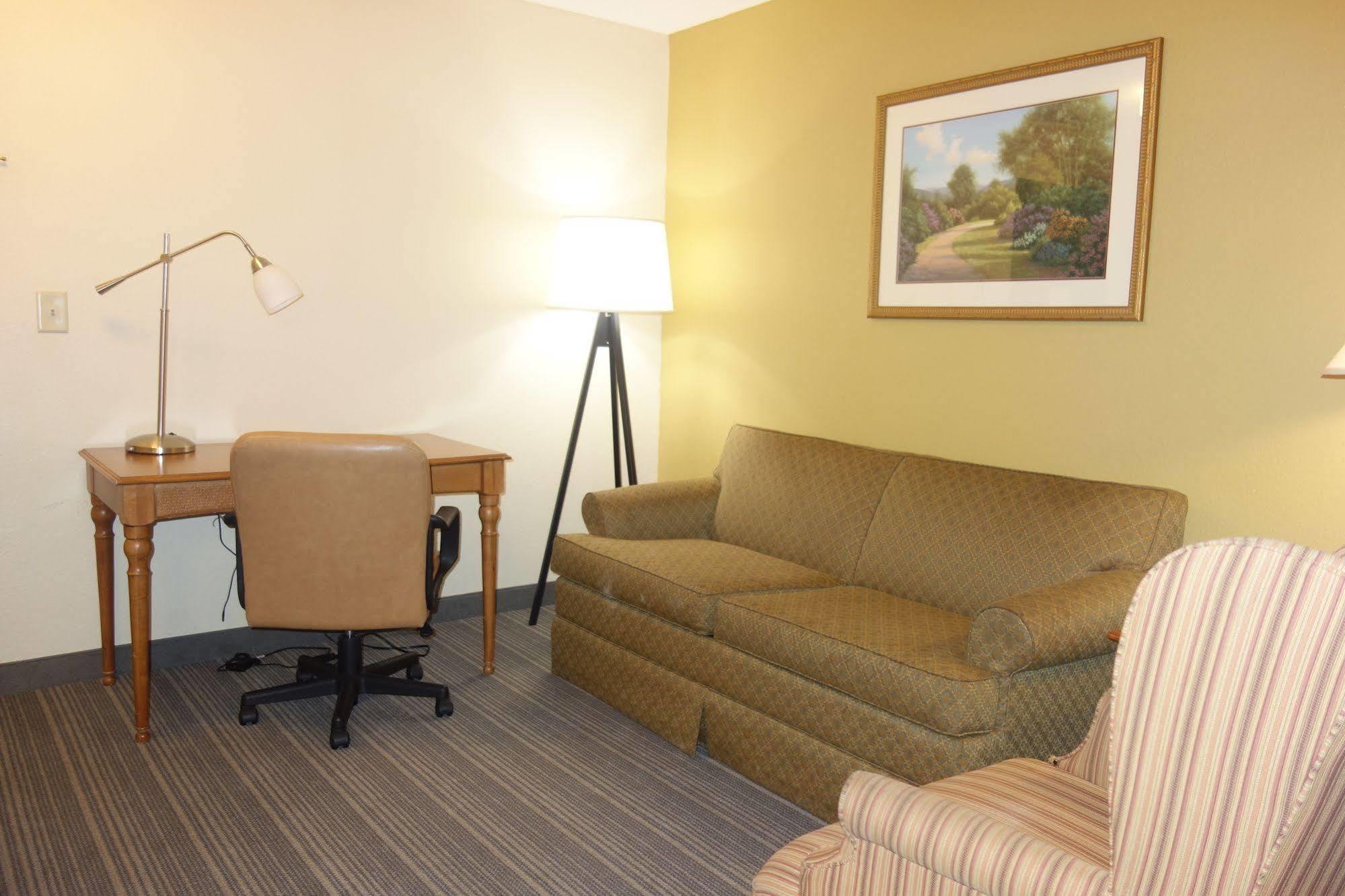 Country Inn & Suites By Radisson, Newnan, Ga מראה חיצוני תמונה